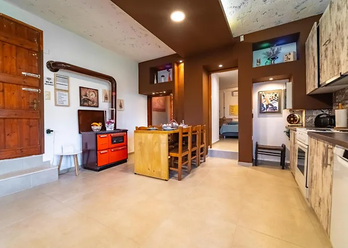 Countryhouse Villa With Pool & Private Parking