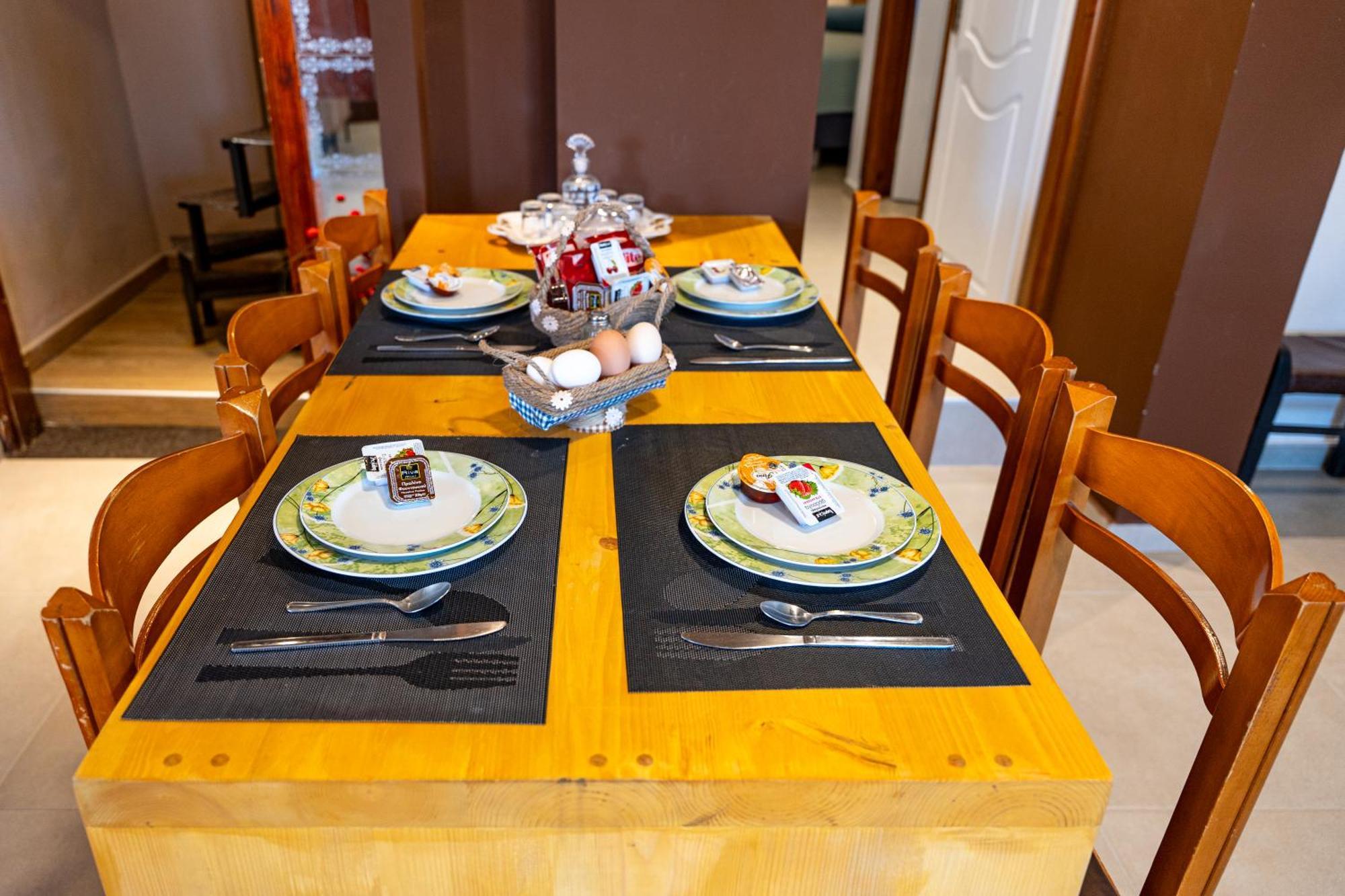 Holiday home With Pool & Private Parking