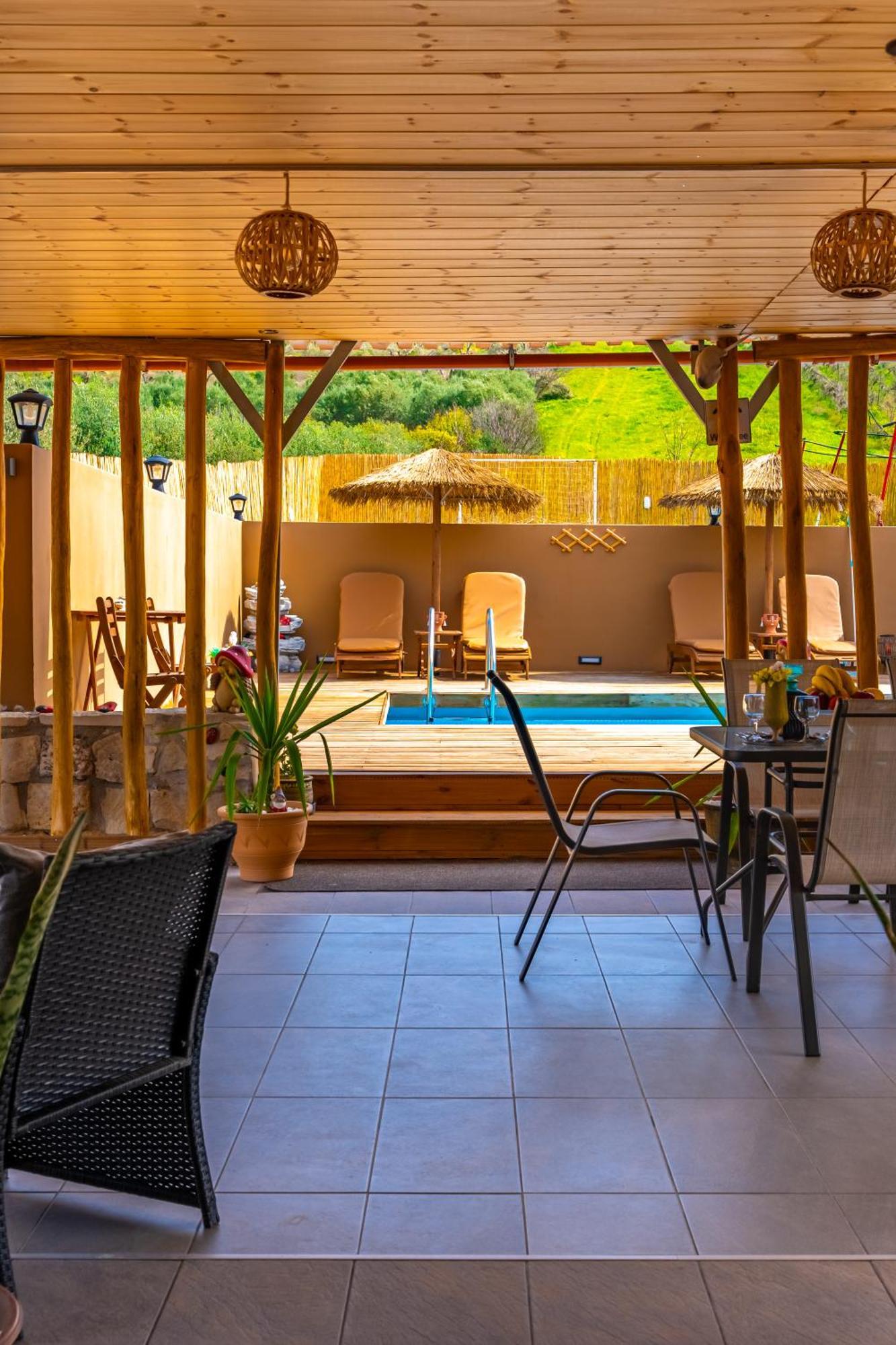 With Pool & Private Parking Heraklion (Crete)